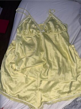 🆕 Flora Nikrooz Pale Yellow Satin Lace-Trim Cami & Short Set Sz XL